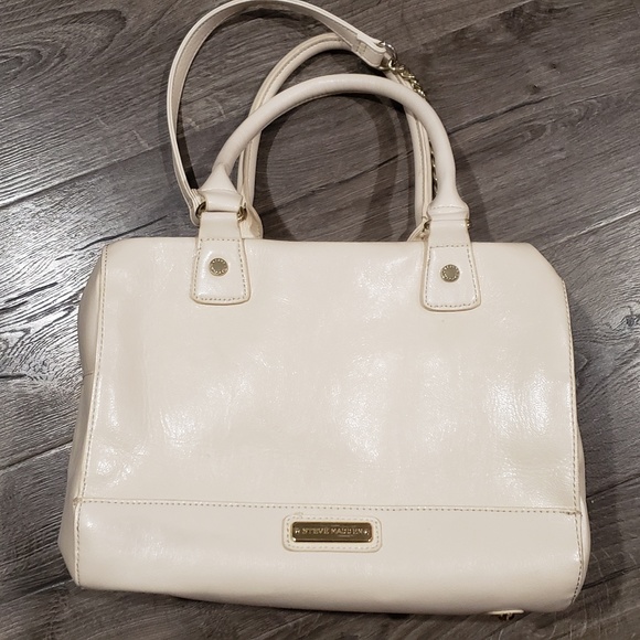 Steve Madden Handbags - Steve Madden cream purse